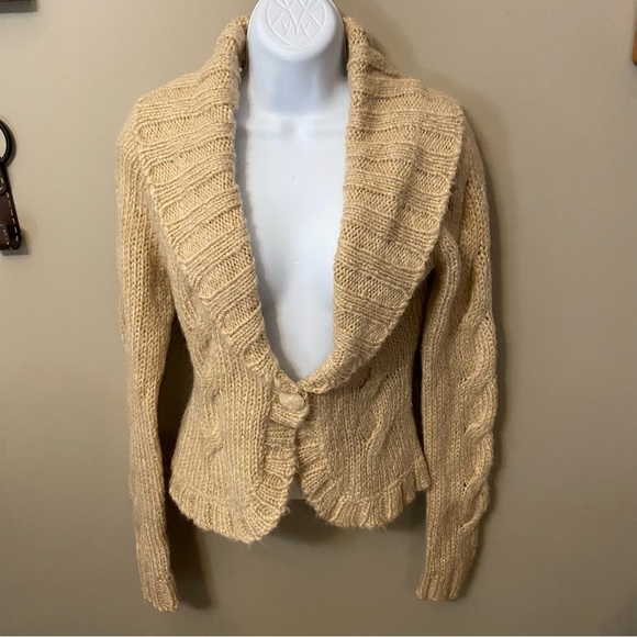 BEBE Beige Mohair/ Polyester -Womens Cardigan Sweater Metallic Threading Size S - Picture 1 of 6